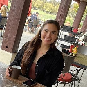 Meet your Posher, Cresencia